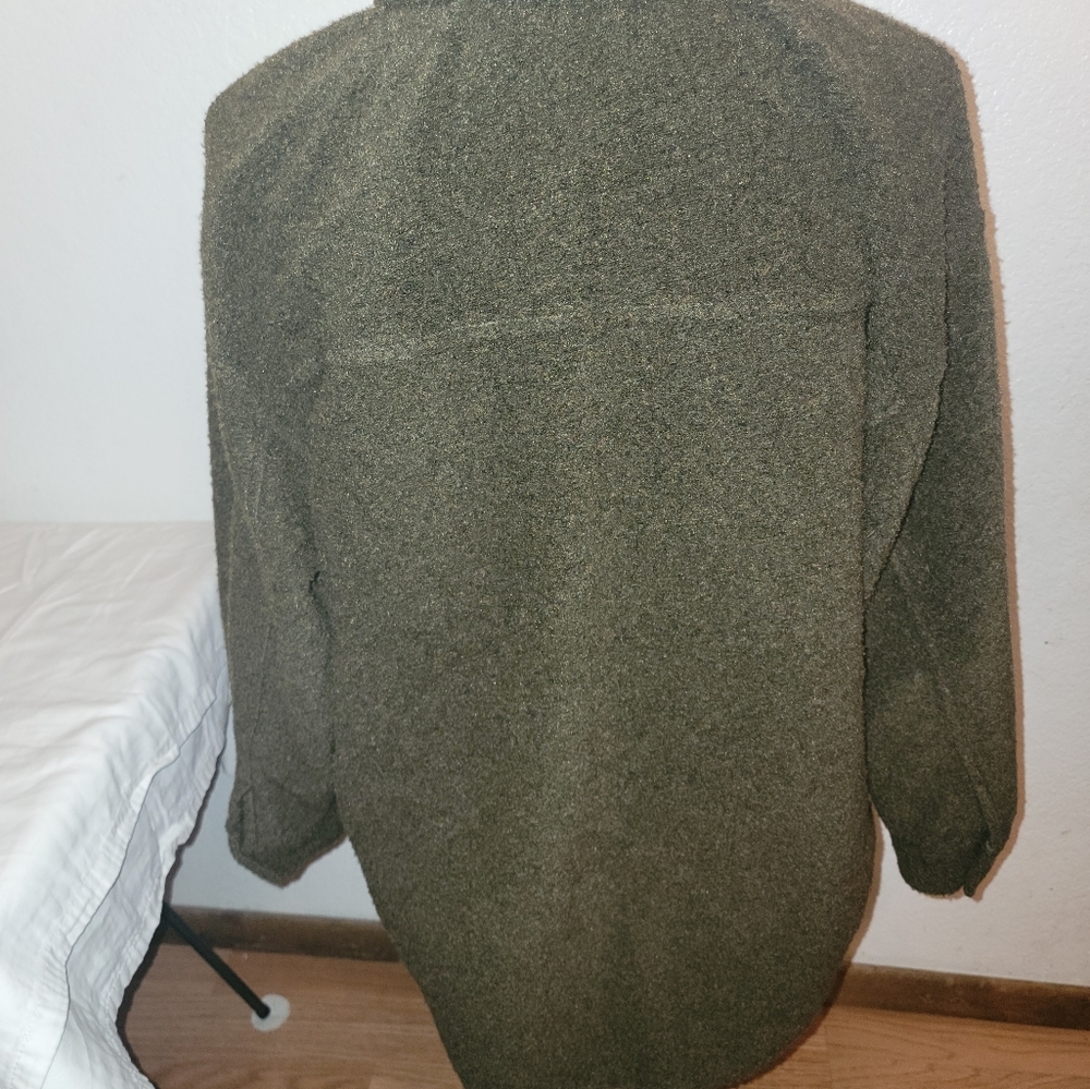 Woman's Black Tape Button-Up Shirt Size  Medium Long Sleeve Green in color - Picture 3 of 11